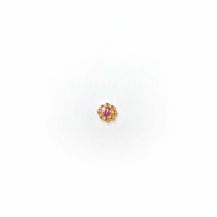 La puce Lena en or rose 18 carats Fairmined sertie d'un saphir rose